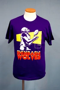 QS1836_RetroWolves Tshirt_3c